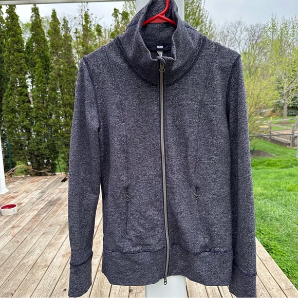 LULULEMON DAILY YOGA JACKET SZ 10 LG Style number W4A48S - Picture 9 of 15